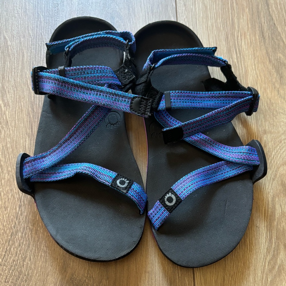 NWOT Xero Shoes Black Sandals
